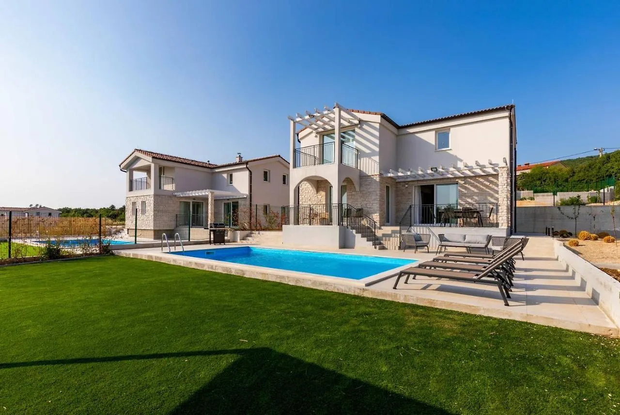 Diminici Villas