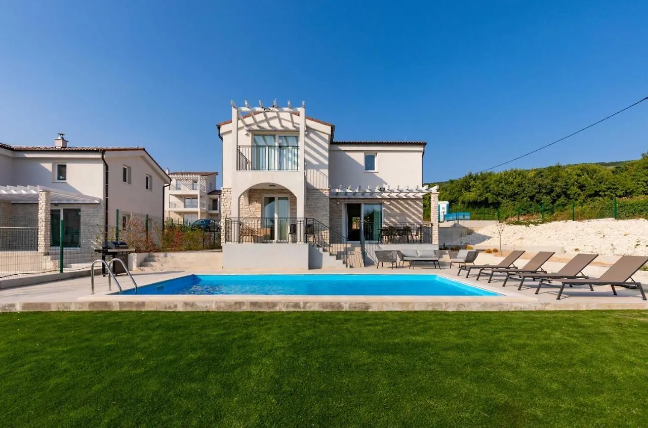 Diminici Villas