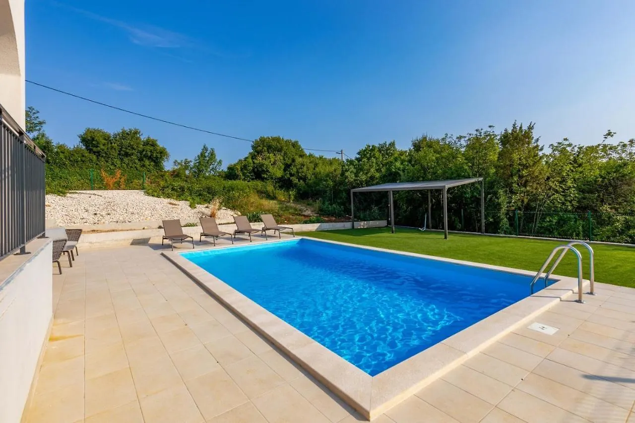 Diminici Villas